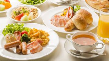 Daily buffet breakfast for a fee