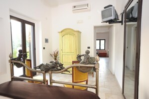 32-inch flat-screen TV with digital channels, TV