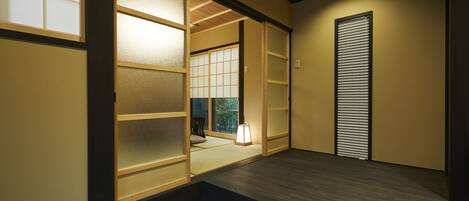 In-room safe, desk, free WiFi, bed sheets