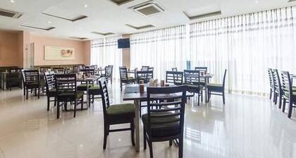 Falcons Nest La riviera