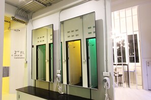 Gratis toalettartiklar, hårtork, handdukar och tvål