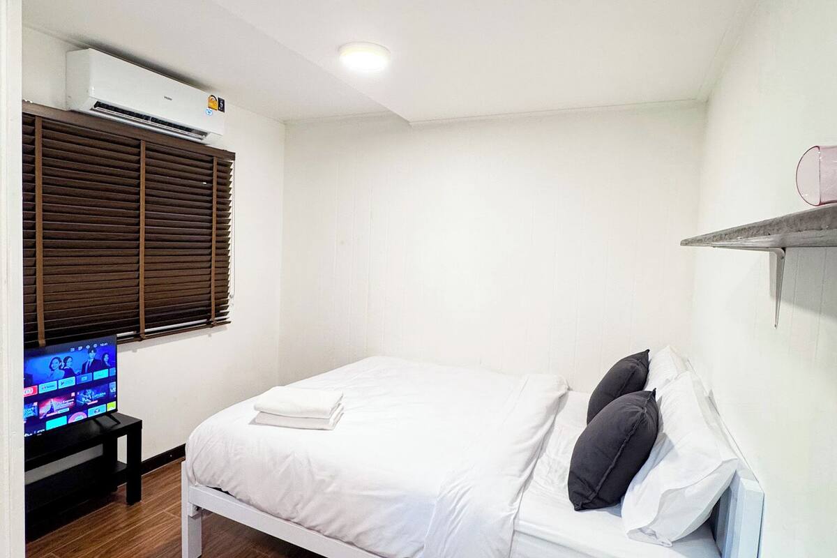Habitación doble superior, no fumadores, baño privado | Colchones con acolchado adicional, wifi gratis, ropa de cama