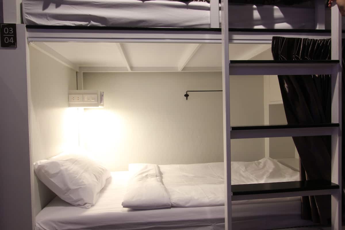 Camas com colchões pillow-top, Wi-Fi de cortesia, roupa de cama