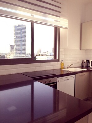 Luxury-Apartment, 2 Schlafzimmer | Eigene Kochnische | Kühlschrank, Mikrowelle, Ofen, Herdplatte
