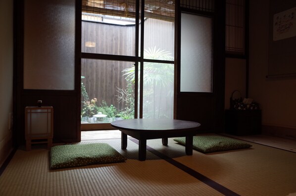 Habitación tradicional (Japanese Room2) | Wifi gratis y ropa de cama