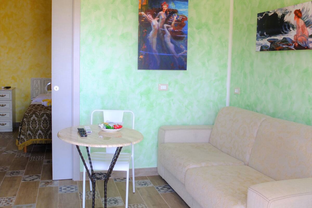 Suite, Connecting Rooms | Living area | Flat-screen TV