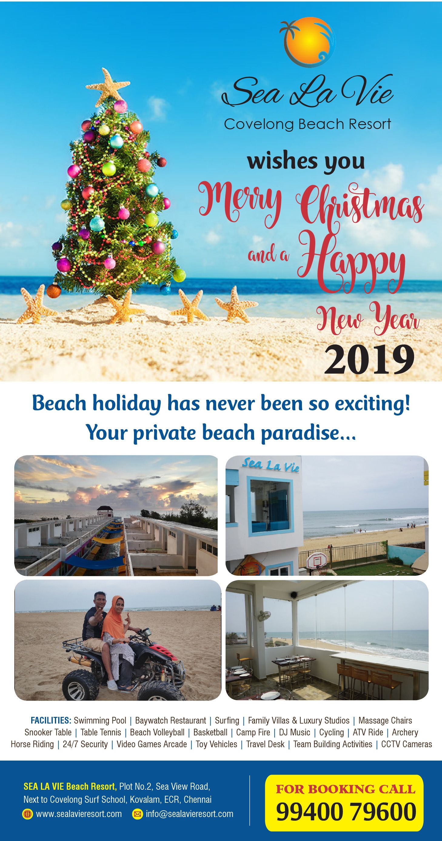 Un resort frente al mar con un árbol de Navidad, actividades de playa y diversas comodidades como piscina, restaurante y voleibol playero.