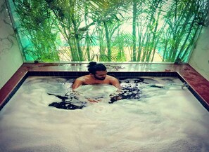 Royal Villa (Luxury Villa, In-Room Mini Pool) | Bathroom - Manas Resort with Petting Zoo (Igatpuri)