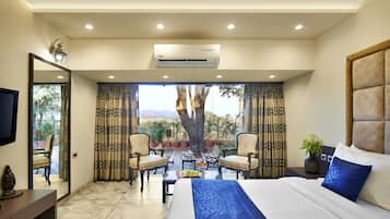 Vila real (Luxury Villa, In-Room Mini Pool) | 1 quarto, camas Select Comfort, cofres nos quartos, escrivaninha