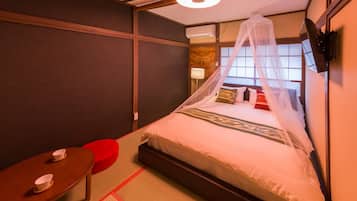 In-room safe, desk, free WiFi, bed sheets
