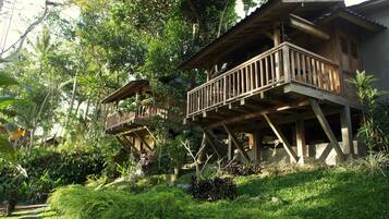 Bungalow ( Double or Twin Bungalow) | Balkong