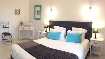 Comfort kamer, 1 twee- of 2 eenpersoonsbedden, privébadkamer