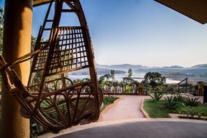 Terrace/patio - Residency Lake Resort and Spa (Paud)