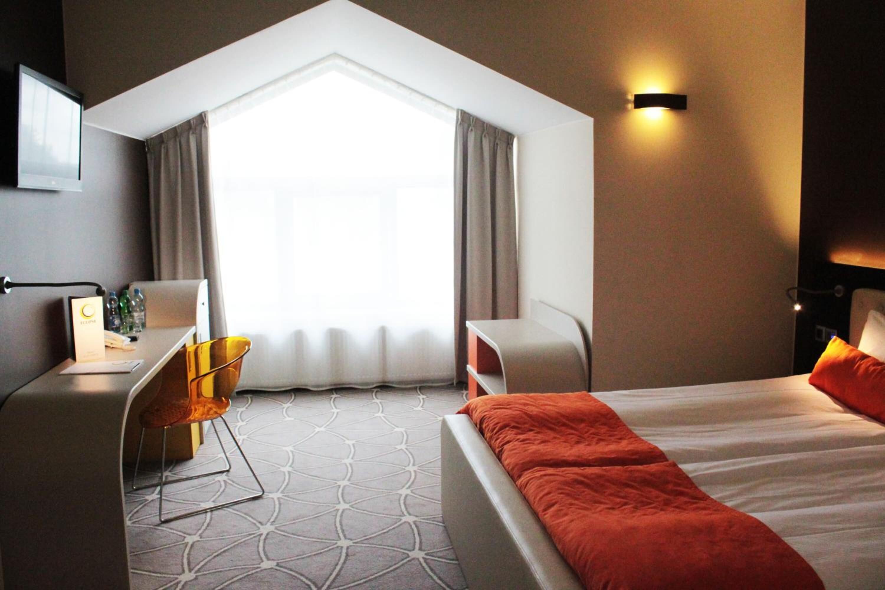 in-room safe, desk, iron/ironing board, cots/infant beds