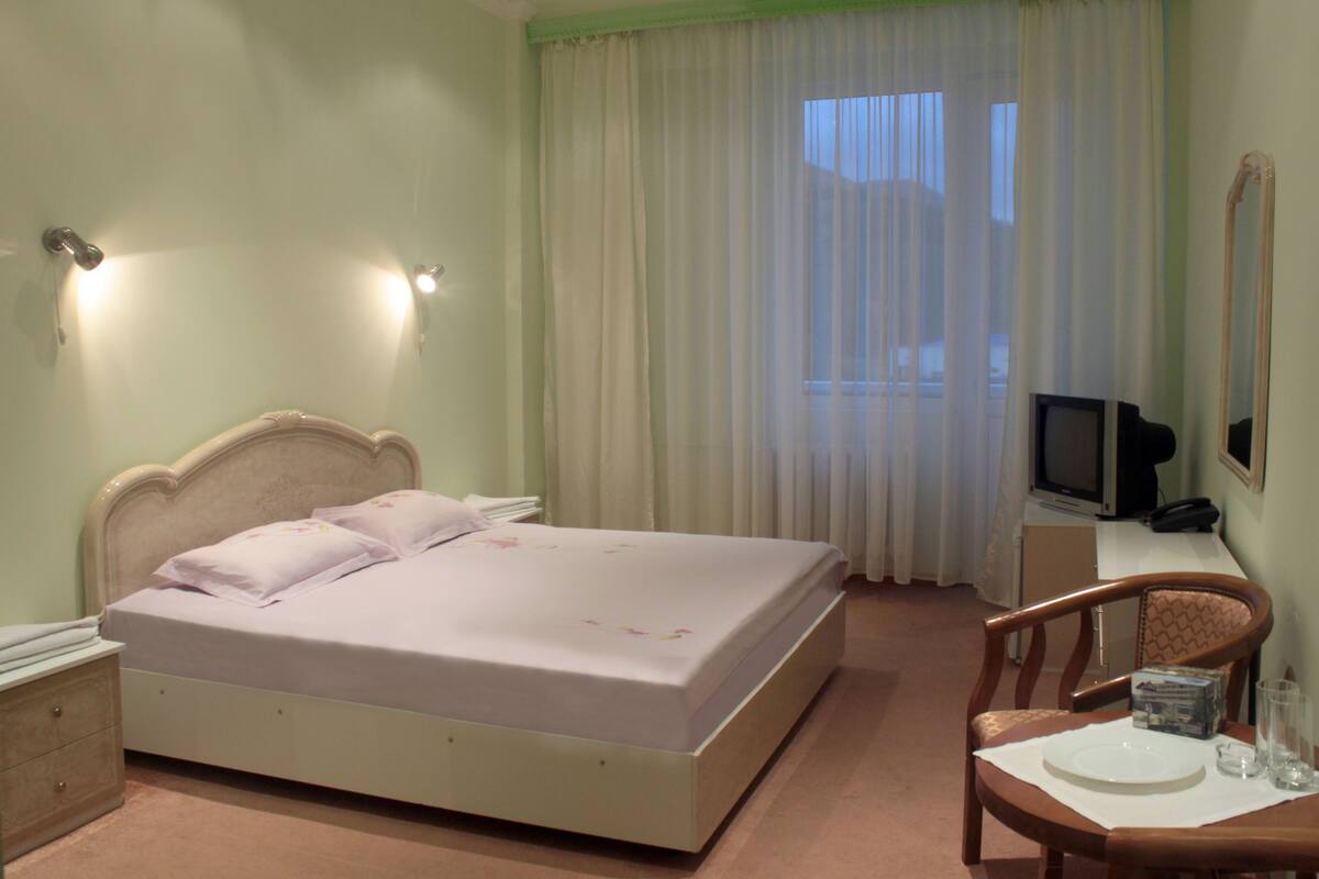 Comfort-Doppel- oder -Zweibettzimmer