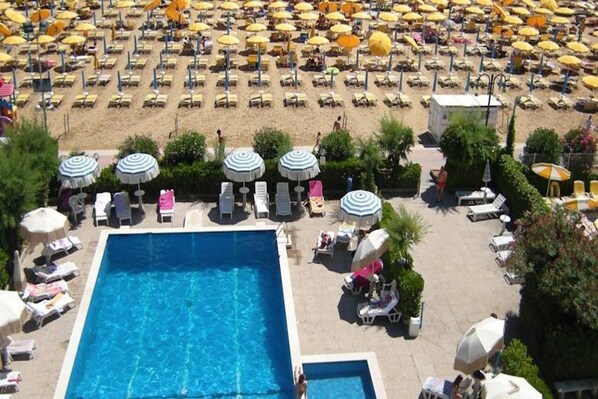 Outdoor pool - Hotel Imperial Palace (Jesolo)