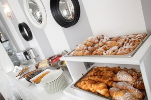 Lunch and dinner served, local and international cuisine - Hotel Imperial Palace (Jesolo)