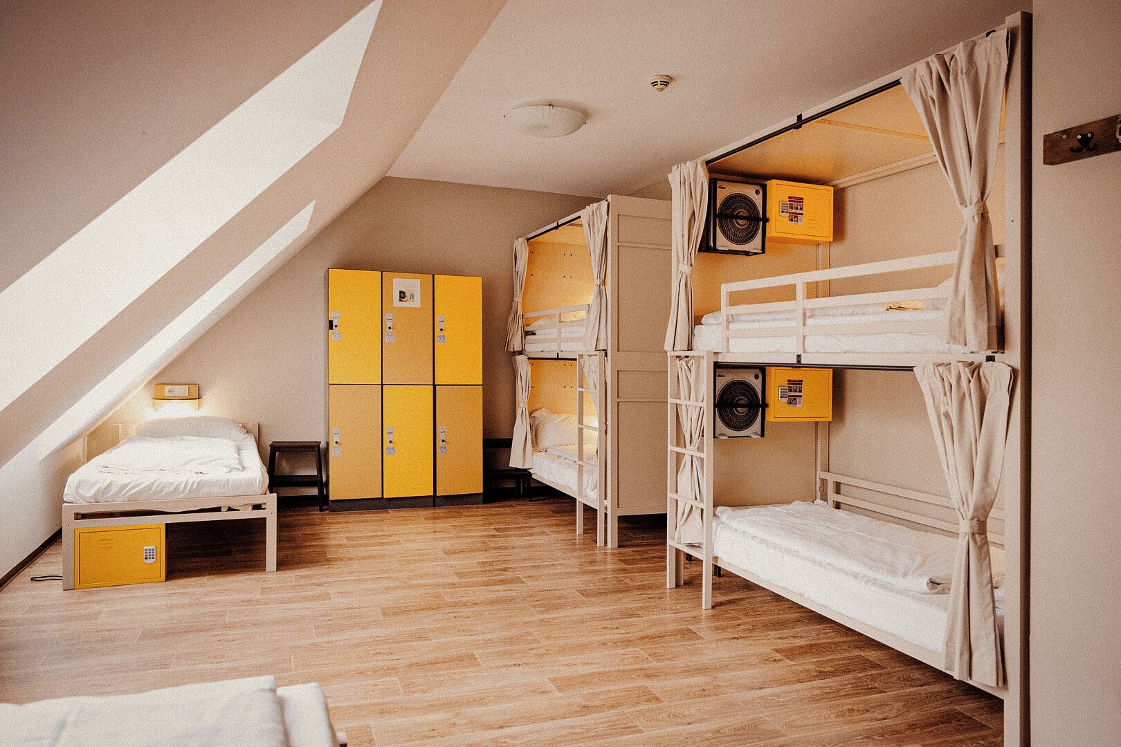 Sistema de insonorización, wifi gratis, ropa de cama