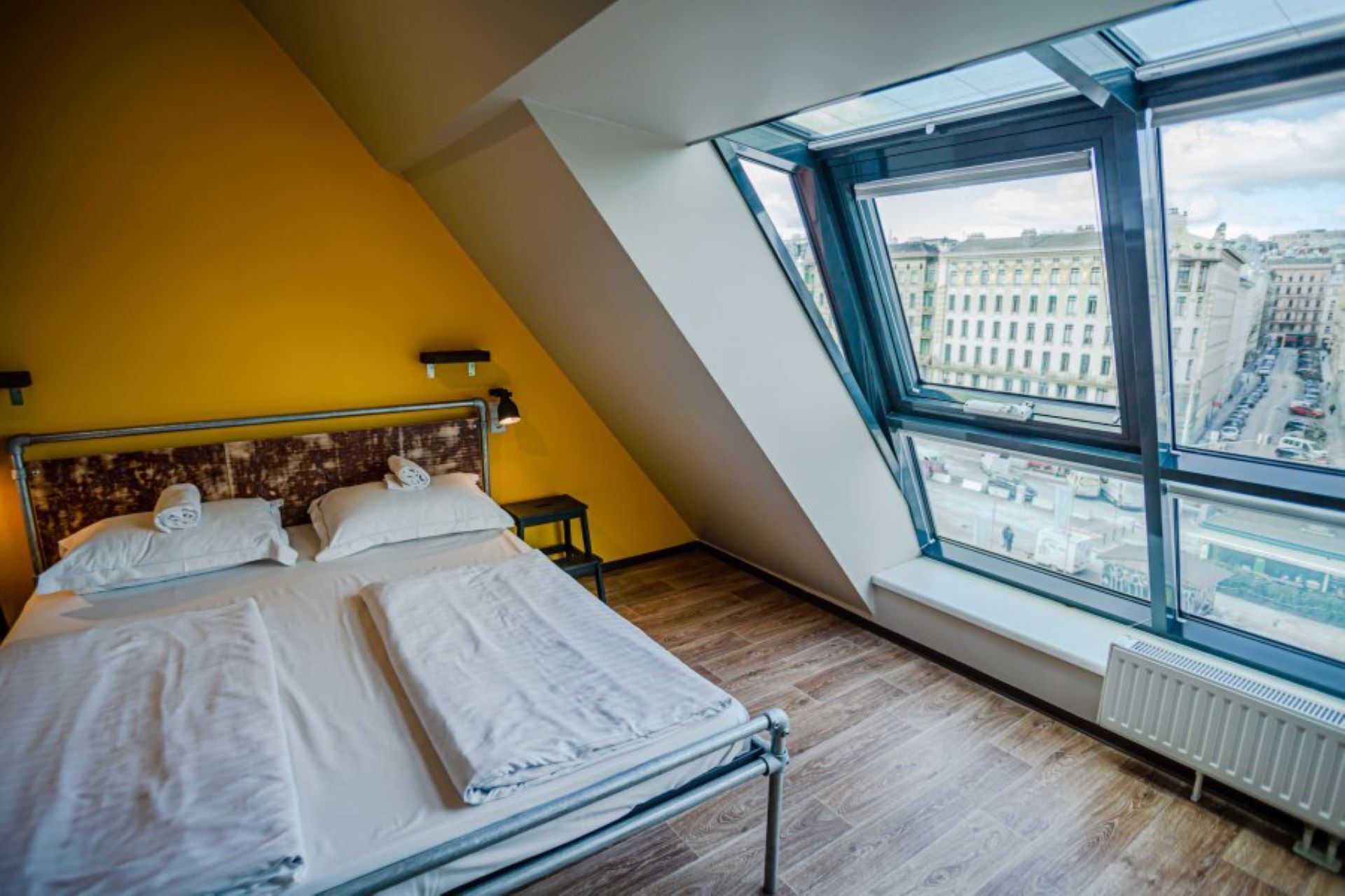 Tek Büyük Yataklı Oda, Şehir Manzaralı | Ses yalıtımı, ücretsiz kablosuz İnternet, çarşaf takımı 