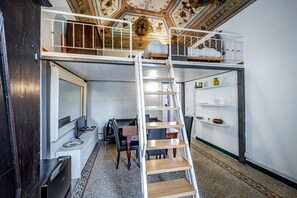 Studio, 1 Bedroom, Kitchen | Living area | TV - Flospirit - Santissima Annunziata (Florence)