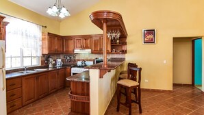 Four Bedroom Villa | 私人廚房