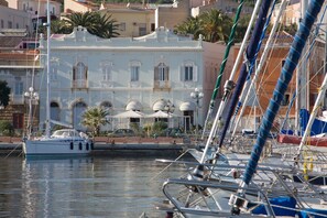 Front of property - Hotel Hieracon (Carloforte)