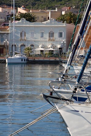 Marina - Hotel Hieracon (Carloforte)
