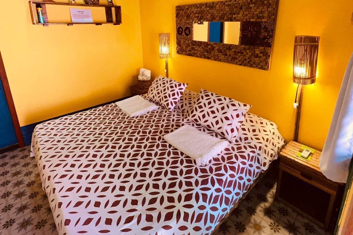 Wi-Fi gratuit, décoration personnalisée, draps fournis
