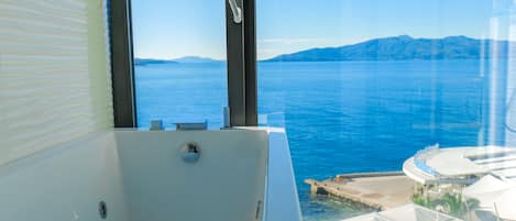 Suite, Meerblick | Badezimmer | Dusche, kostenlose Toilettenartikel, Haartrockner, Handtücher