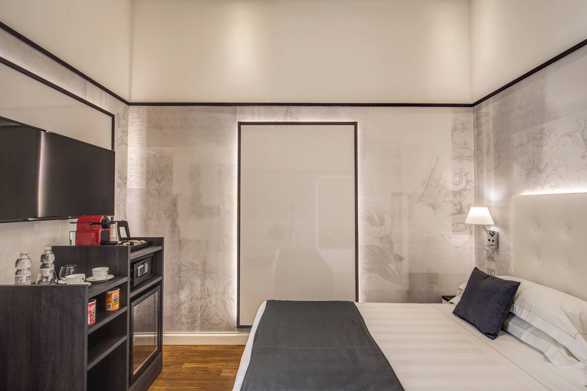 Classic Double or Twin Room | Premium bedding, memory foam beds, minibar, in-room safe