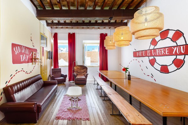 Interior - Suntrap Hostel (Lagos)