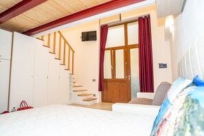1 bedroom, Frette Italian sheets, premium bedding, Select Comfort beds - Eden Rooms (La Spezia)