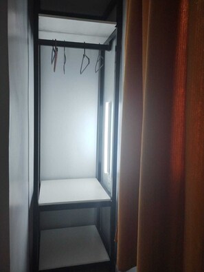 2 bedrooms, minibar, desk, blackout drapes - Alvorada Suíte (Manaus)