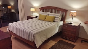 3 habitaciones, tabla de planchar con plancha y wifi gratis 