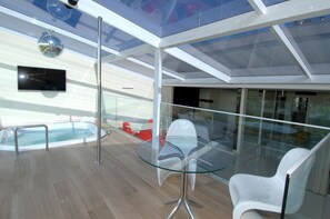 Rom – premium (Master) | Minibar, skrivebord, lydisolert og wi-fi (inkludert)