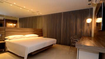 Standard Suite | Minibar, desk, soundproofing, free WiFi