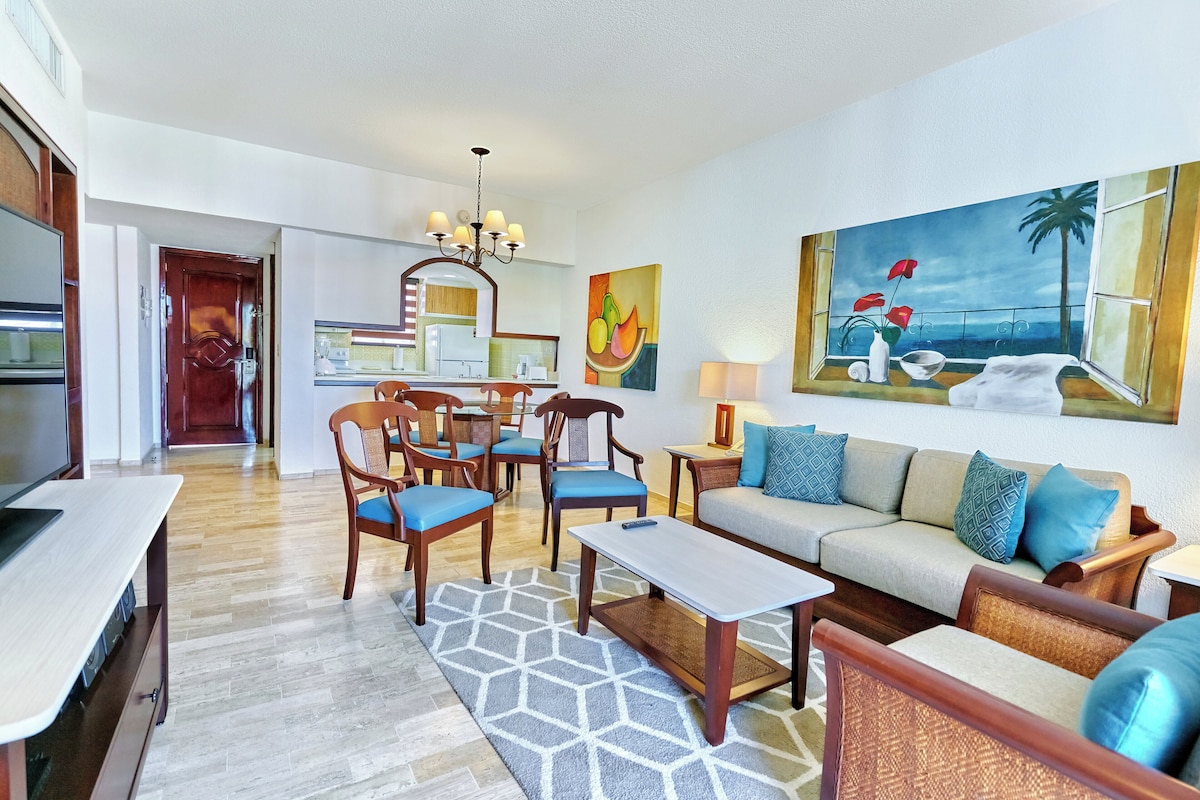 Suite, 2 Bedrooms, Garden View | 2 bedrooms, premium bedding, down comforters, pillowtop beds