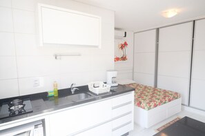 Luxury Studio, 1 Bedroom, Kitchen | Individually decorated, individually furnished, free WiFi, bed sheets - Pousada Recanto Dos Artistas (Florianópolis)