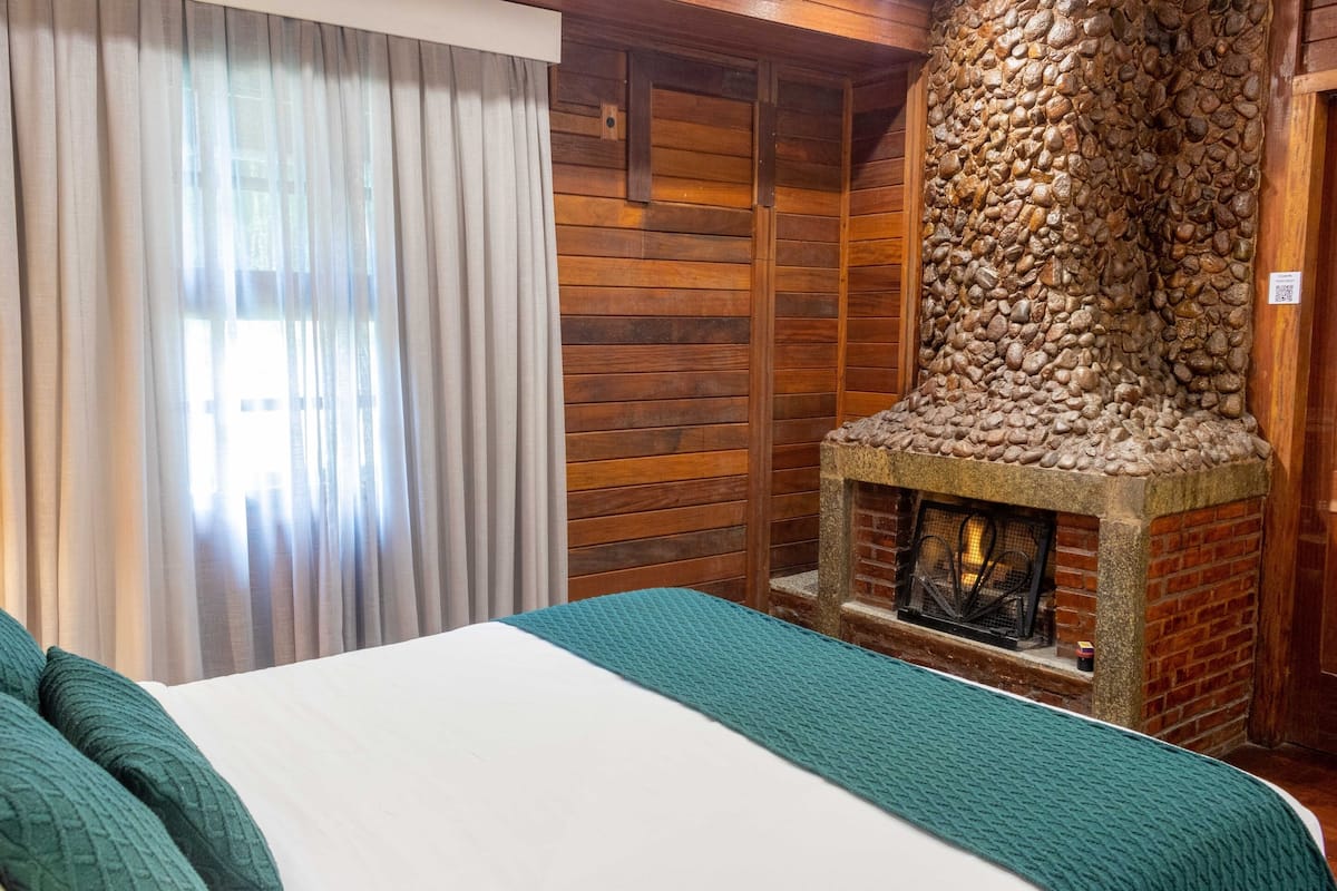 Superior Suite, Berbilang Katil | 1 bilik tidur, bar mini, langsir/tirai gelap terus, cadar katil