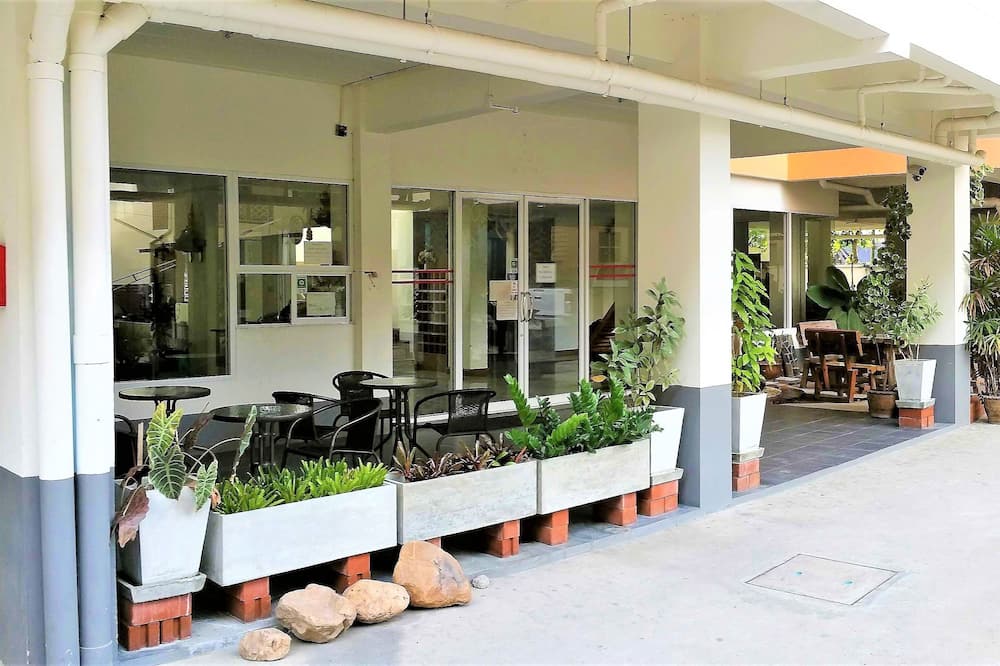 Anchan 2 Apartments and Rooms