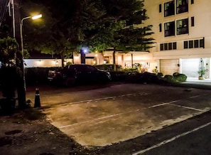 Free self-parking