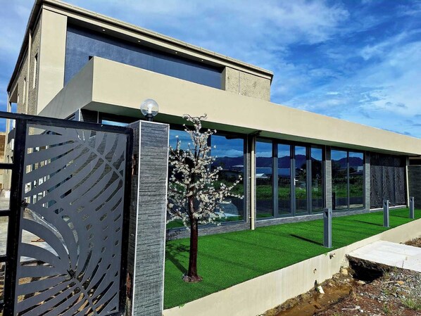 Front of property - Island Accommodation Nadi (Nadi)