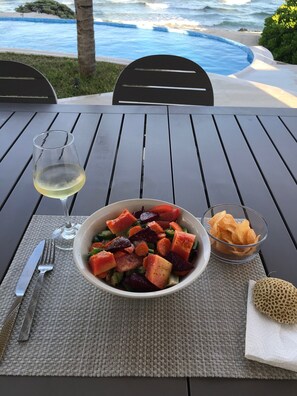 Utendørsservering