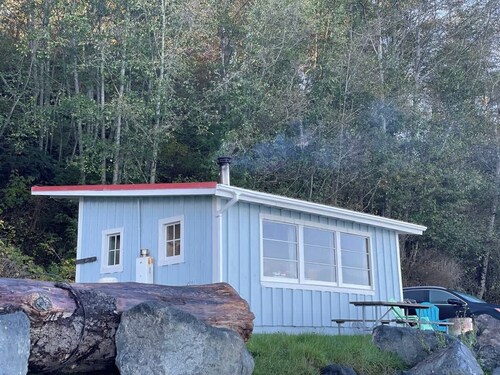 Jasper Inn Olympic Beach Cabin on the Strait of Juan De Fuca