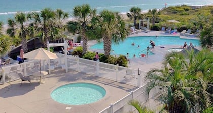 Emerald Isle - Ocean Club, beach front condo