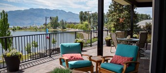 West Kelowna Beach House - vacation dreams do come true!