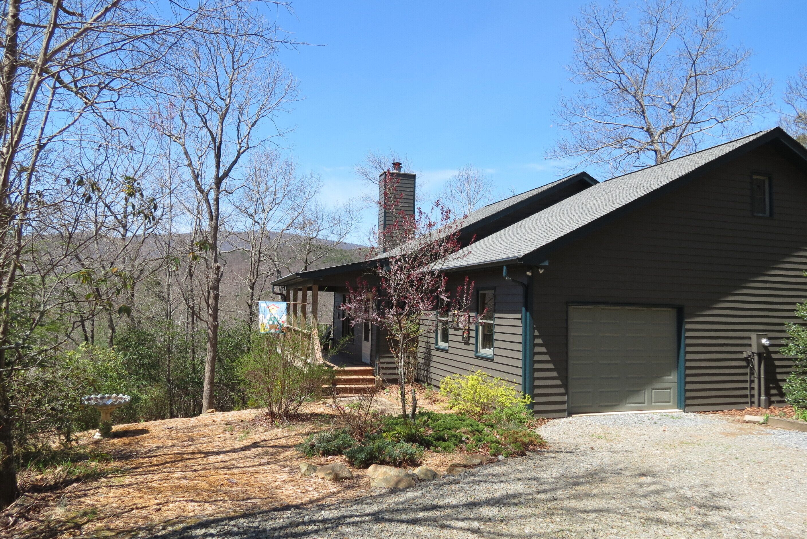 Mountain VIEW! -  Private-Romantic -Hike out the door! -WiFi