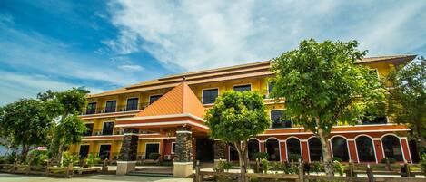 Façana frontal de l'allotjament