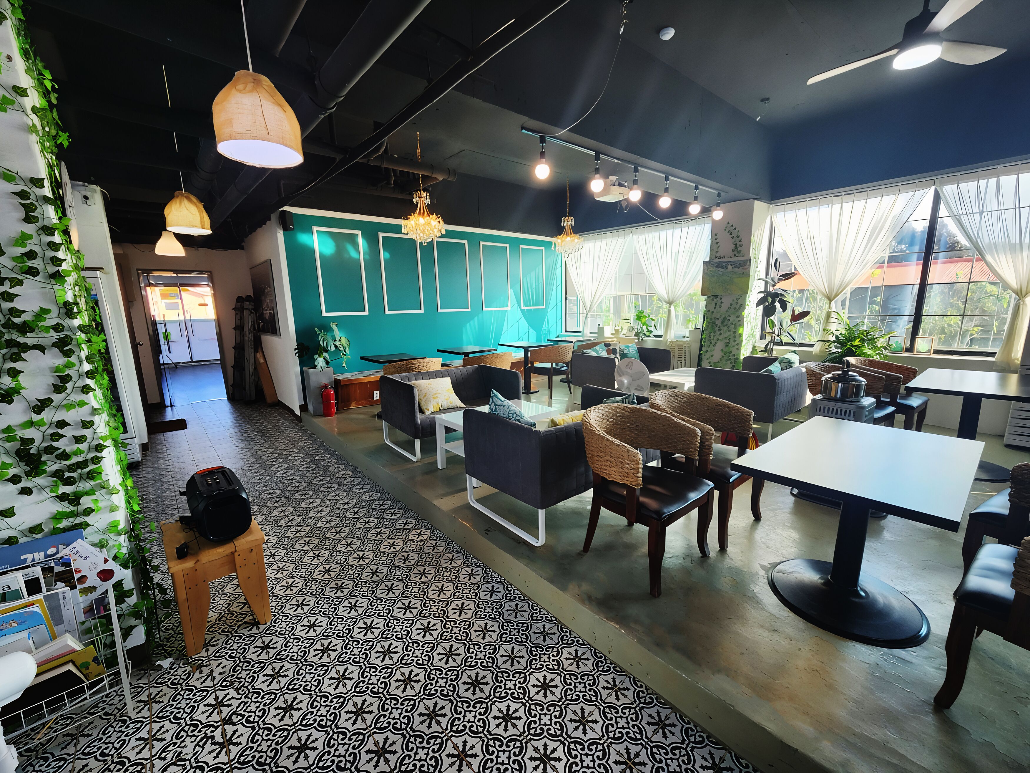 매일 한식 아침 식사(1인당 KRW 8000)