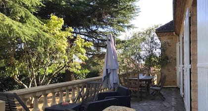 Trés belle Périgourdine